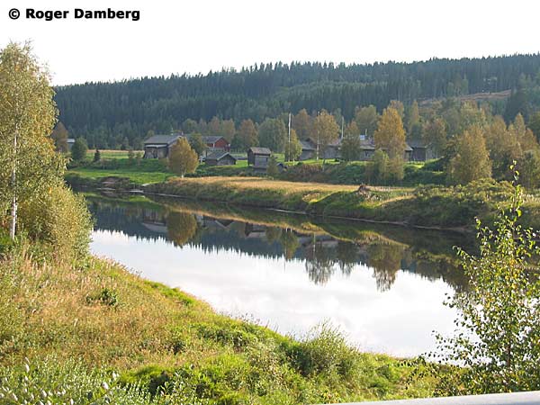 Olnispagården vid Västerdalälven. Foto: Roger Damberg