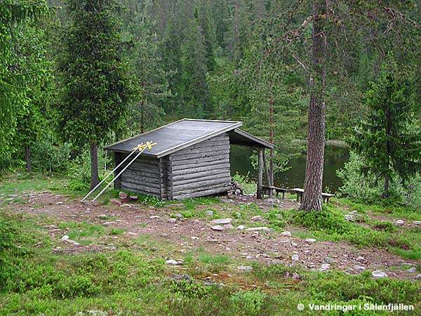 Gapskjulet vid Kalvtjärn